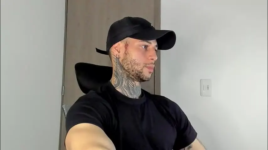 _jamesleandros — cum on my mouth #latino #young #skinny #bigcock [1770 tokens remaining]