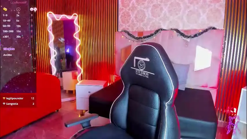 adisson_tay — GOAL: ❤ naked + stripteese [111 tokens remaining] ♥play with my patterns 55,111,222,333,500 for make me moan and wet♥ #ebony #latina #anal #bigass #skinny