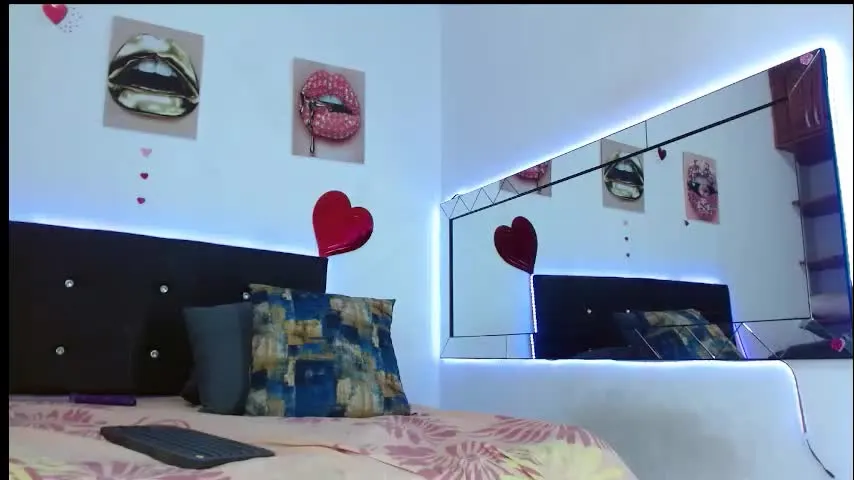 antonella_pink2 — masturbation #ebony #latina #new #natural #fuckmachine [500 tokens remaining]