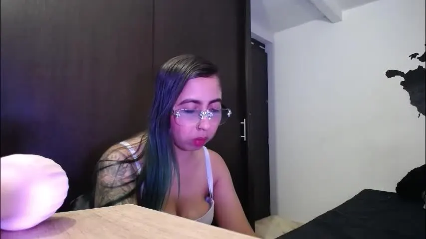 aria_jhonsson777 — Aria_jhonsson777's room #latina #new #bigassandtitties #cumshots