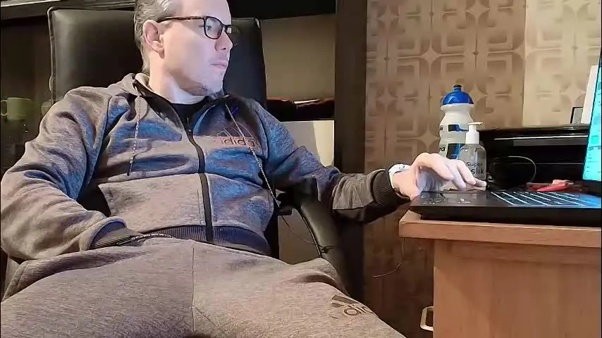 asterion51 — #sex #french #c2c ... :))