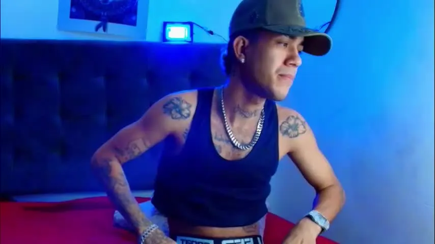 ayala777_ — GOAL: show cock close [10 tokens remaining] Welcome to my room! #bigcock #master #straight #bigballs #tattoo