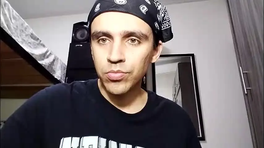 babydarkpink — You want my sweet milk and ass?" 🐰🙂 #femboy #new #bigcock #gay #latin 🍒😛 [200 tokens remaining]