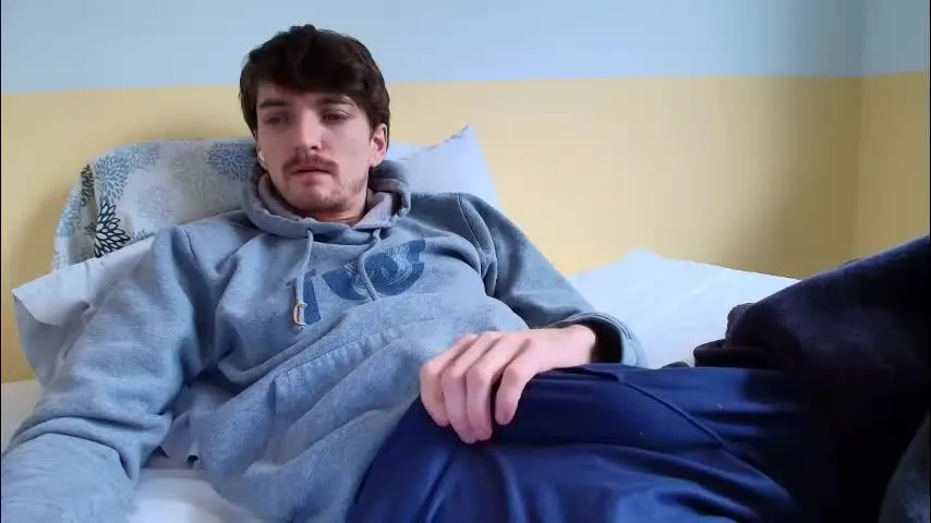 bluezed4 — big dick guy :) #bigcock #hairy #young #bigdick #edge [0 tokens remaining]