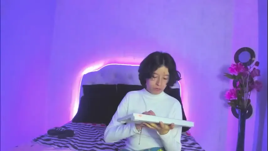 coralandocean — GOAL: Wax in my leggs[55 tokens remaining] 💦 Real Sex, Penetration and Non-Stop Orgasms Today! #bdsm #bbc #smalltits #cum #creampie