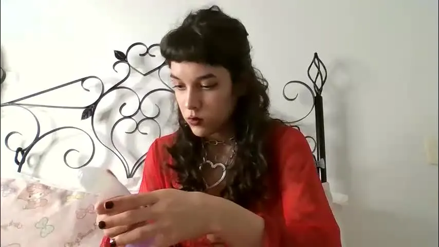 dominatrixkimmy — Kimmy #18 #petite #brazilian #latin #feet