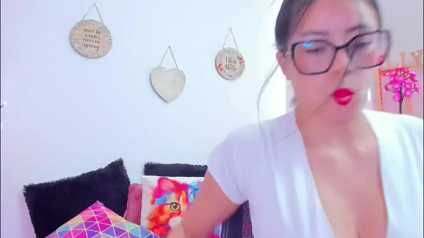 emily_sanderss1 — GOAL: Sensual nude and masturbate for you tokens [375 tokens remaining] LOVENSE LUSH ON//FAN CLUB ON+HOT MEDIA IN #cum #squirt #fuck #Deepthroat