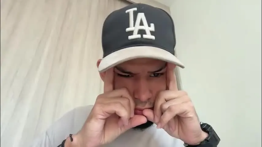 enyel_100 — CUMMMM #hairy #young #latino #feet #new [944 tokens remaining]