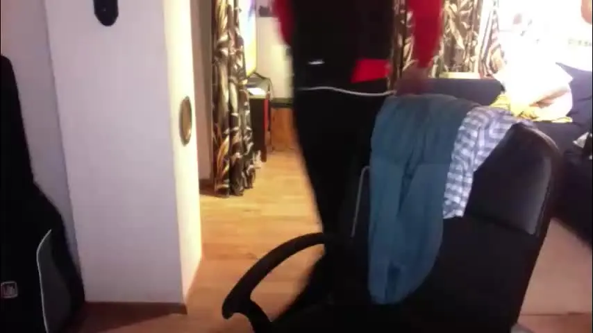 feetkissboy — Johnny-feet lover