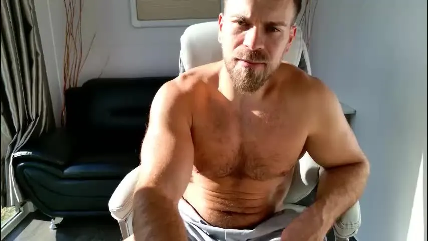 finch93 — Tip if you want my CUM! @officialfinch93