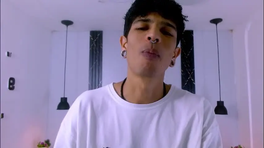 franvill_trato — 🔥💎full cum explosive ?🔥💎 #straight #smile #skinny #young #monstercock [999 tokens remaining]