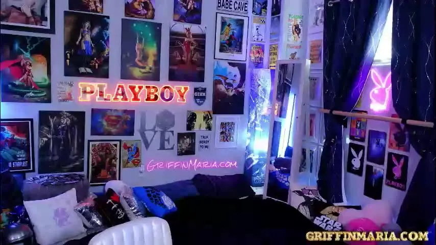 house_of_g1 — Goal: TOPLESS Dance for an entire song💃 #dance #american #playboy #nerdy #blonde - Next Goal: ❤️A topless dance @ goal👙