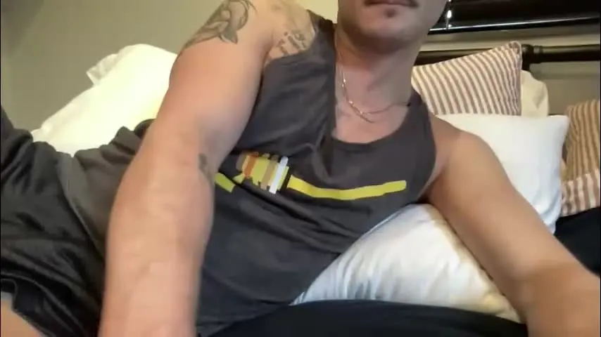 imamouthful20 — perfect dick watch me cum [76 tokens remaining]