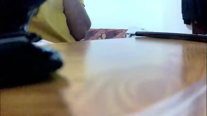 ivv02 — Hello everybody Goal: im very horny, CUMSHOW [500 tokens left]