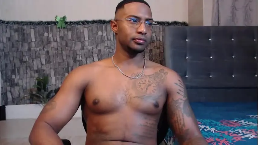 joseephjackson — Goal: ❤️Sexy Dance💃 #dance #dirtytalk #twerk #party #kinky - Next Goal: ❤️Show Panties👙