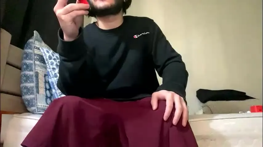 joy3100 — my goal 100 make me cum in pvt open /check out my videos low price [80 tokens remaining]