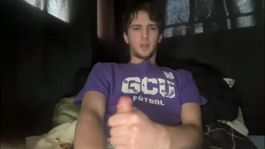 letsallcumtogether6969 — take off underwear [512 tokens remaining]