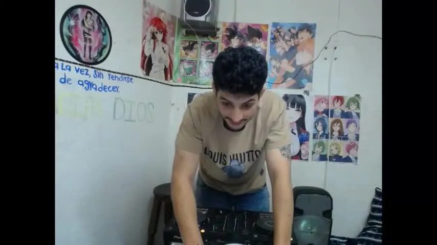 magico_9809 — REAL MASTER...GO TO SERVE ME #cashmaster #master #findom #party #feet [1894 tokens remaining]