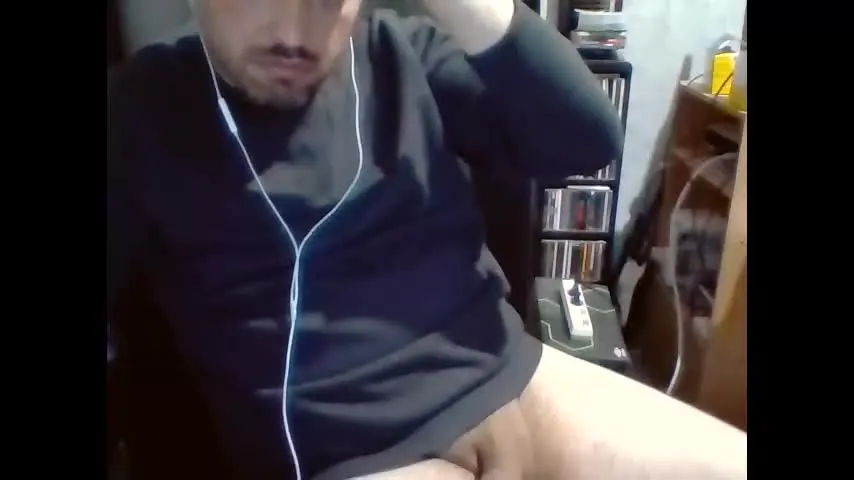 maximefrxx — Welcome everyone. #gay #chubby #hairy #bigass #french #bottom #uncut #dildo #pvt #horny #kinky #sub #beard #solo #pansexual [300 tokens remaining]