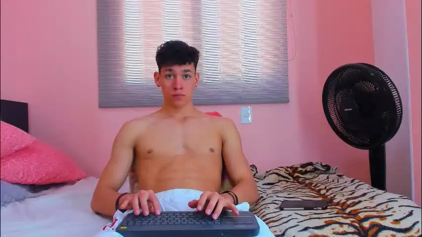 muscle_myke — GOAL: A Great Cum! [499 tokens remaining] Welcome to my room! #new #bigdick #muscle #cum #latino