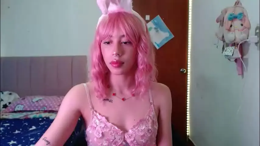 perlaweb_09 — Perlaweb_09's room #anal #squirt #lovense #18 #latina