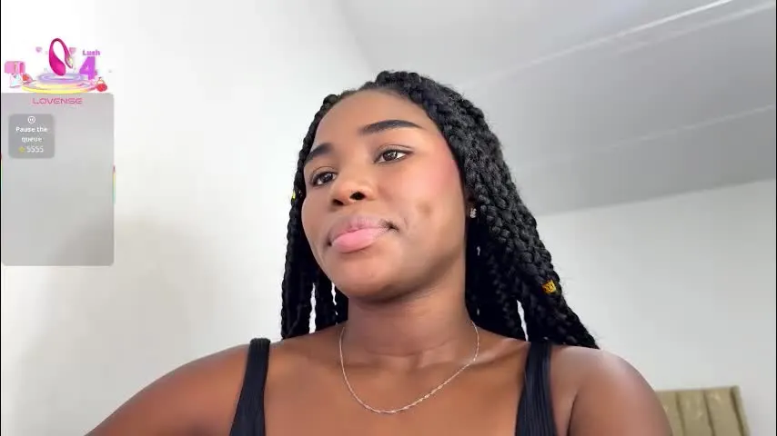 sara_muscle — #muscle #fit #ebony #squirt #bigass