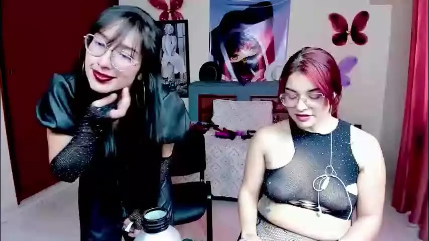 saraandmarilyn — wellcome dear!! 😍🥵 our names are marilyn and oriana #muscle #bdsm #lesbian #anal #ass