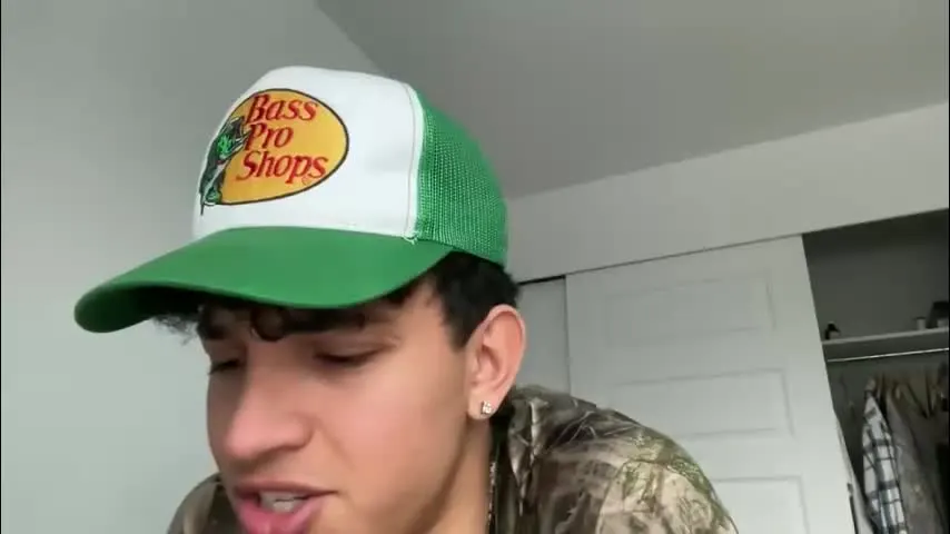 sbouchikh03 — Ticket Show: cum show (80 tokens)