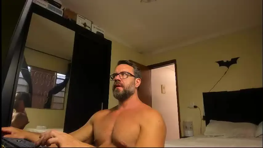 sexyflightz — cumgoal #daddy #bigcock #bigass #precum #muscle [999 tokens remaining]