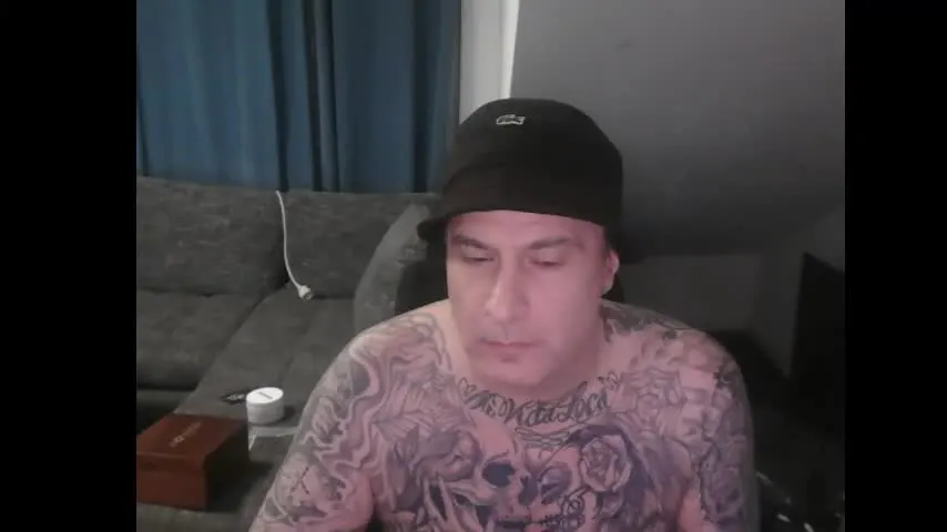 sinalco1975 — Sinalco1975's room