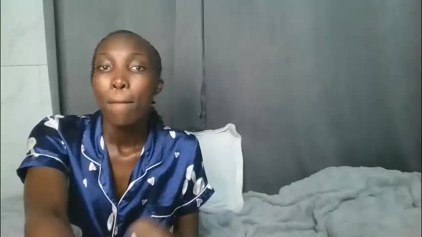 sly_rose — be nice :) #ebony #petite #new #skinny , I am studying #german [1000 tokens remaining]