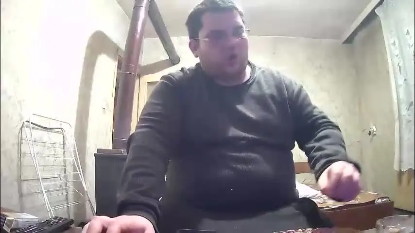 stefan90pt — #cum #bear #chubby #cock #ass #smoke [2222 tokens remaining]