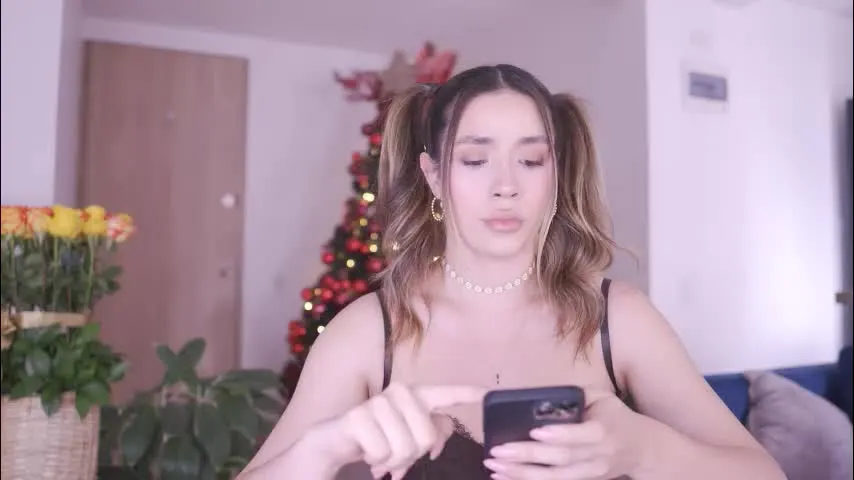 sweetann08 — CUM SHOW -TIP 102 AND GET A PRESENT ON DM - #latina #bigcock #cum #smoke [2994 tokens remaining]