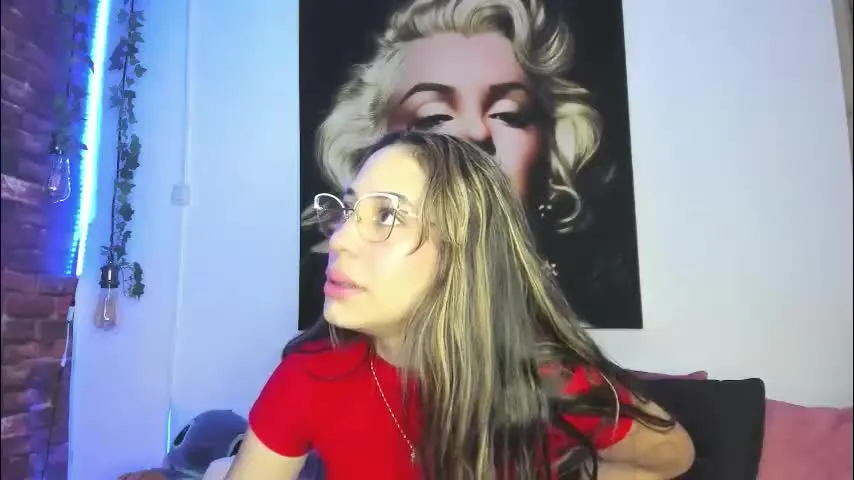 tania06 — GOAL: welcome me🥰 [32 tokens remaining] just a young girl wanting to get warm, can you help me? 👉👈 #daddy #shy #cute #young #skinny