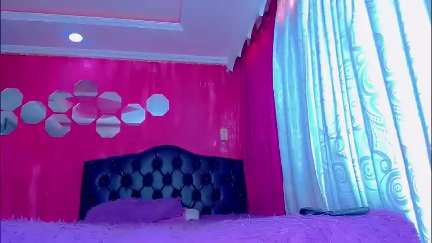 tiffanymackensyy69 — make the domi vibrate [111 tokens remaining]