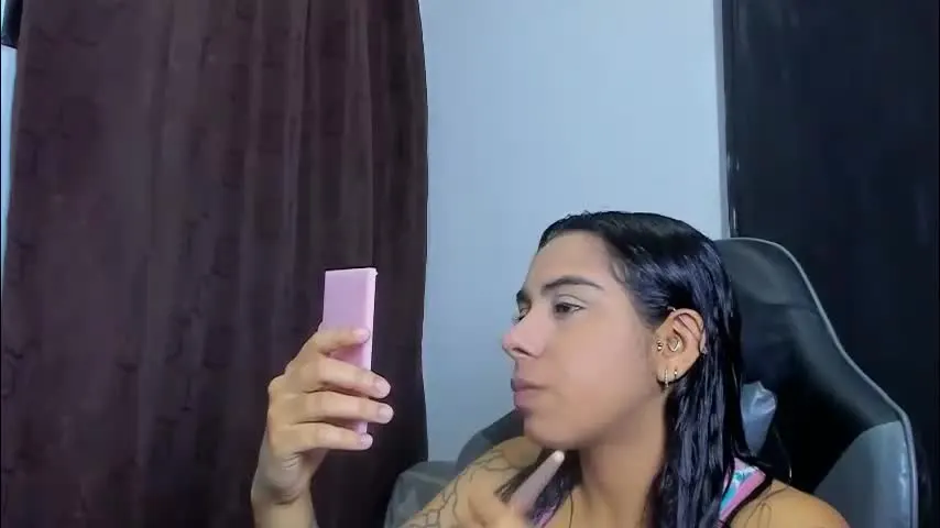 violet_and_myers — Cum Show Facial [955 tokens left] #muscles #latina #deepthroat #couple #bbc