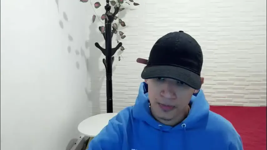 willytal2025 — Willytal2025's room show cum