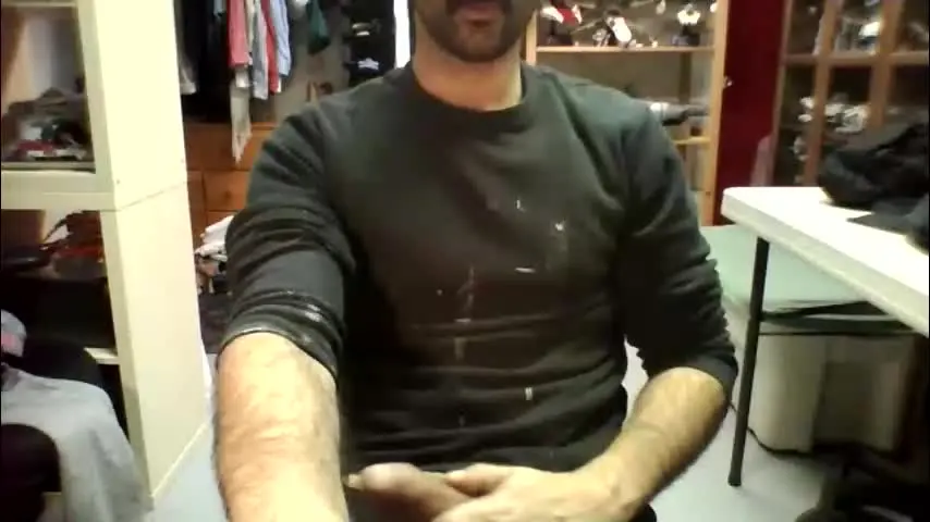 xander4369 — Xander4369's roomvshare your cam! #c2c #precum #edging