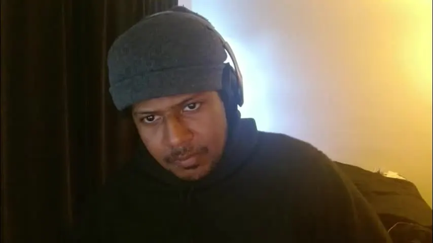 mr_nobody_100 — Mr_nobody_100's room