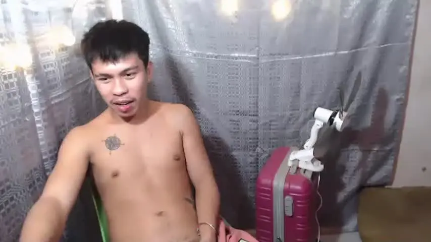 john_carloss — make me cum #asian #bigcock #pvt #18 #cumshow [999 tokens remaining]