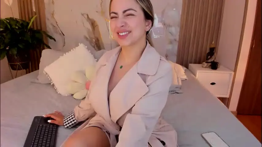 _dara_ — let's have fun guys anal 🥵 #bigboobs #anal #squirt #latina #milf [1663 tokens remaining]