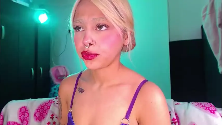 maddiie_and_clyde — NEW ANAL LUSH, MAKE CIBRATE MY ASSHOLE #saliva #saggyboobs #latinos #ahegao #cosplay [82 tokens remaining]