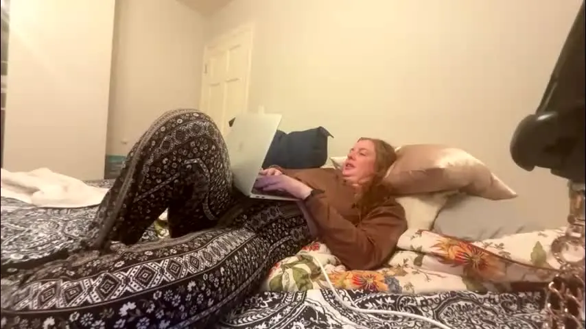 veronicalake — Veronicalake's room | private video call? | #redhead #longhair #bigass #freckles #bigboobs