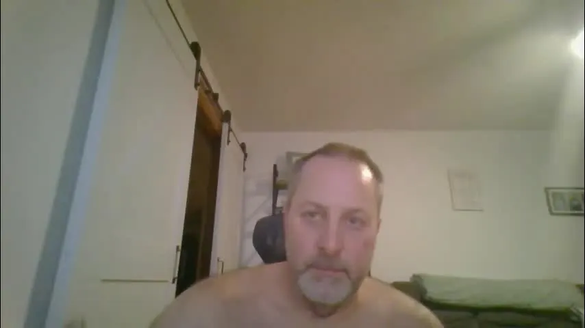 brettsky — 5 to get my attention , 15 if you love me! 40 flash cock, 70 stroke for 2 min, 100 c2c (10 min) (goal-cum show) [1915 tokens remaining]