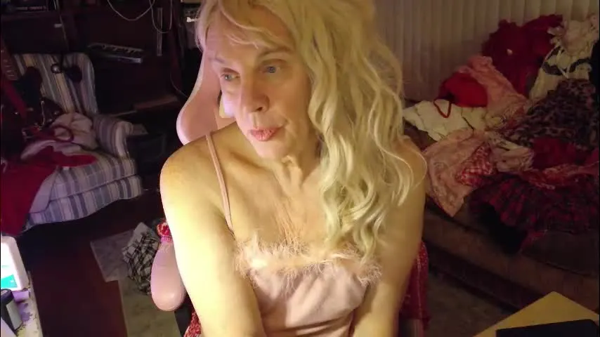 charli_girl — turn it up!