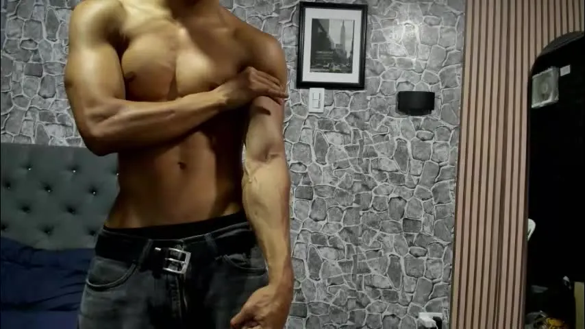 daniel_leconte — #muscle #latino #findom #cum #bigcock [2500 tokens remaining]