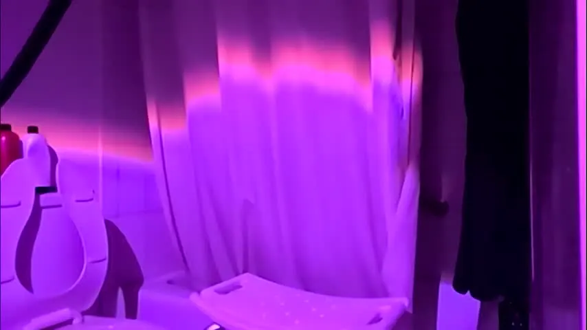 et528007 — Et528007's room #huge #cock #tattoos #pierced #nipples #stoner #smoker