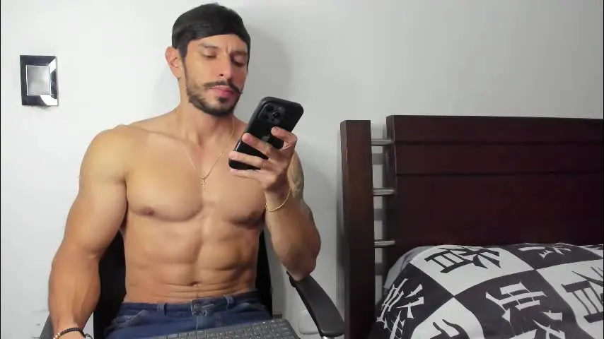 kevin_malone22 — Kevin_malone22's room #latino #bigdick #cumshow #natural