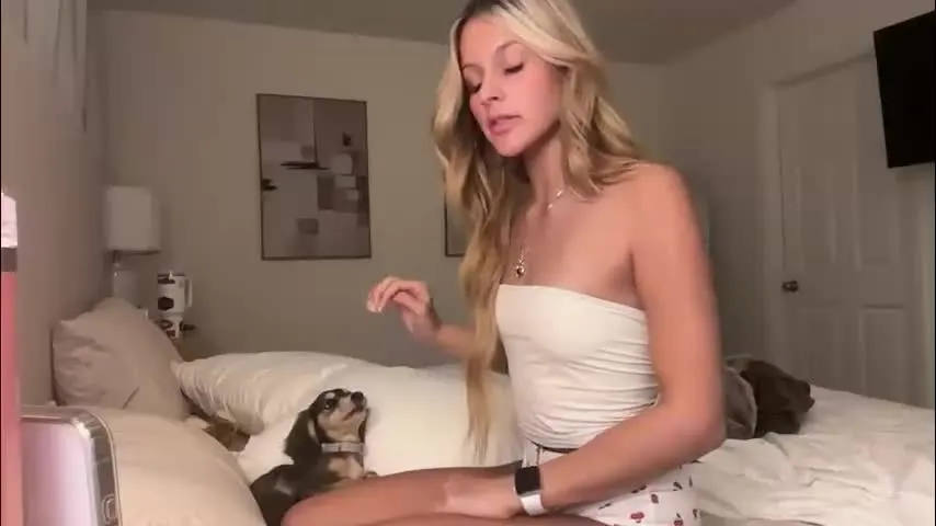 lilysummers21208 — lingerieee [2038 tokens remaining]