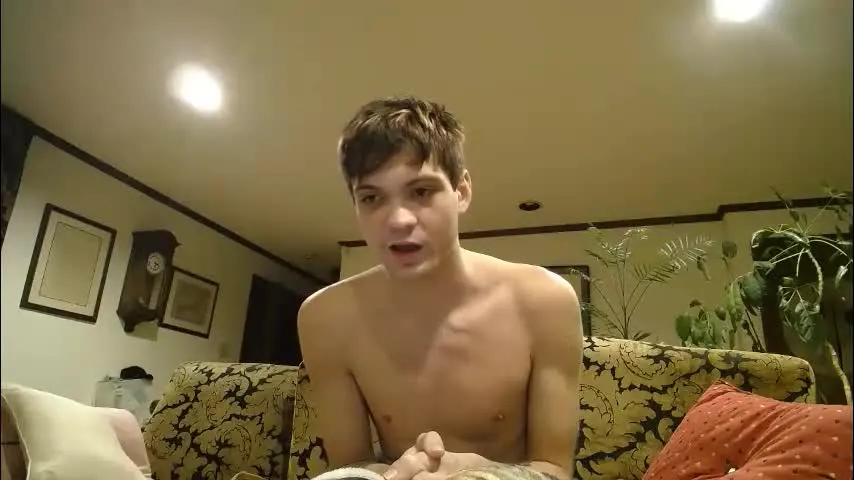 madeofstarrdust — make me cum. #twinkyoung #cumshow #underwear. #hairy ass